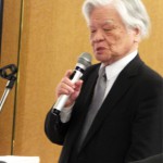 発起人代表の挨拶をする森貞孝氏（全国学 習塾協同組合理事長）